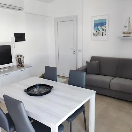 Koremare Apartment *